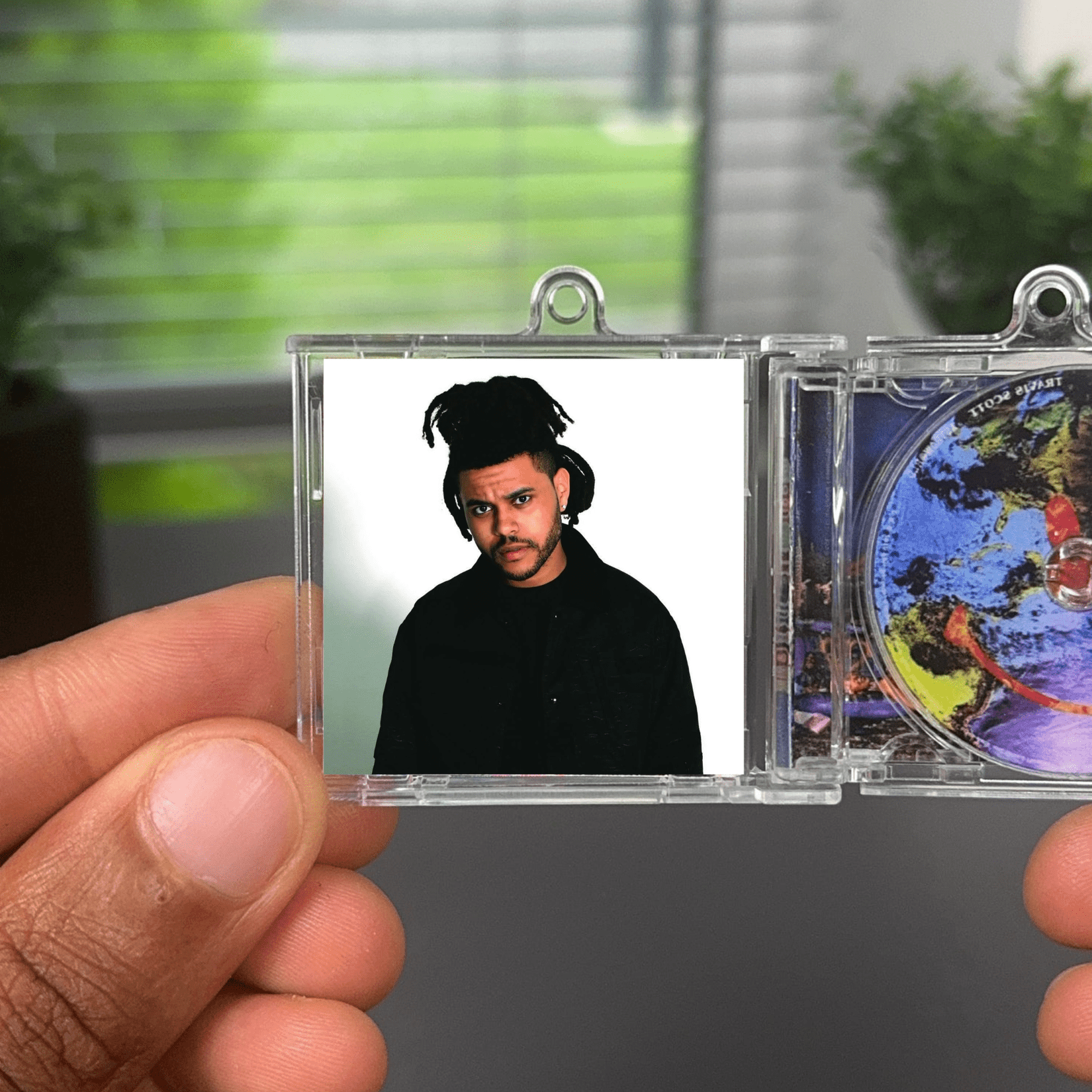 Beauty Behind the Madness Albumtag