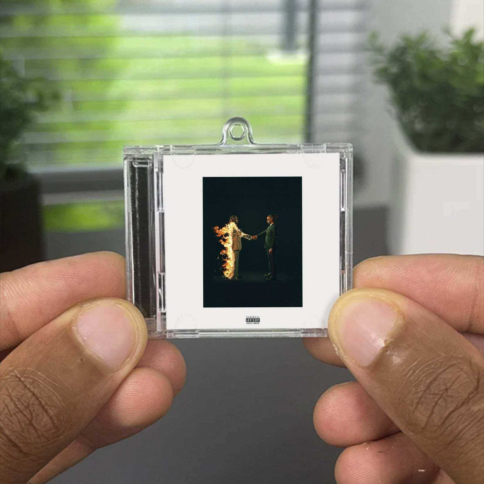 HEROES & VILLAINS Albumtag